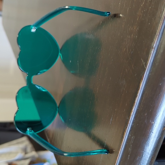 Teal Heart Glasses Translucent - Picture 2 of 5